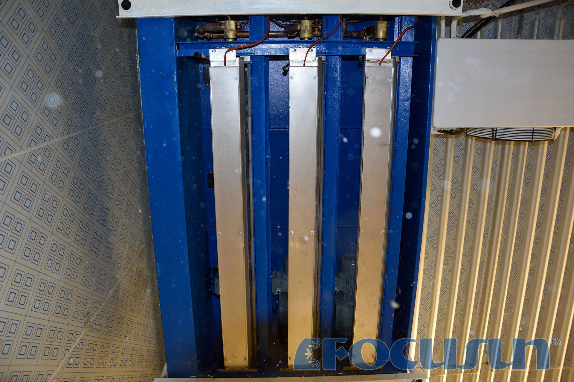 Buy snow falling machine F36 Factory, Manufacturer & Supplier - Image 5
